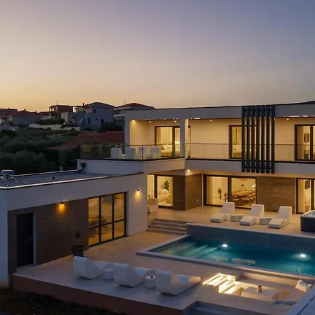 Adiloté Luxury Villa