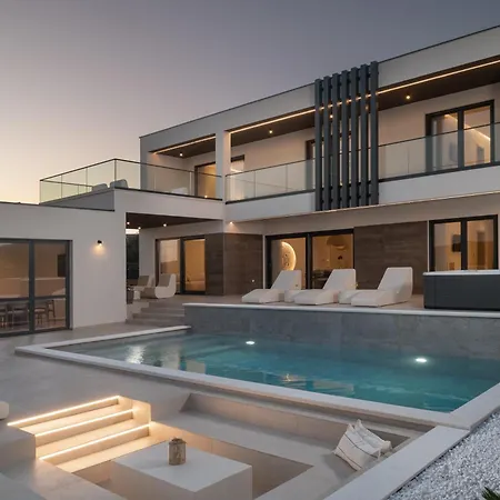 Adiloté Luxury Villa