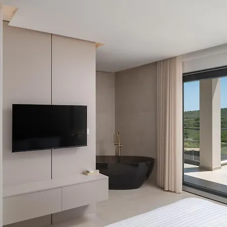 Adiloté Luxury Villa Debeljak