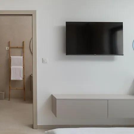 Adiloté Luxury Debeljak